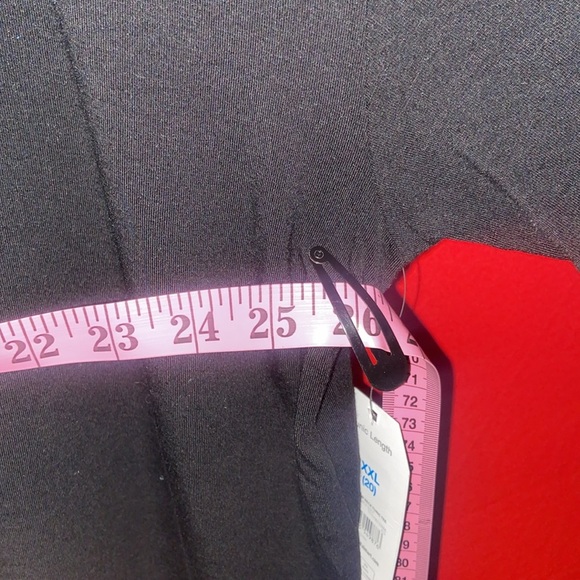 Time & Tru Women's & Women’s Plus Crewneck Tunic Tee w/ Short Sleeves, Sizes 2X - Picture 5 of 6